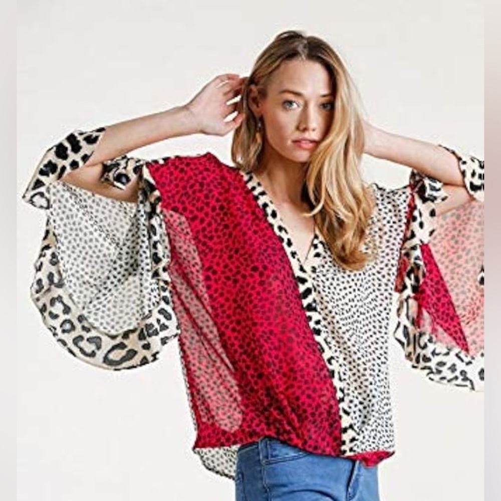 3/20 Umgee small juniors/ladies sheer top cougar print